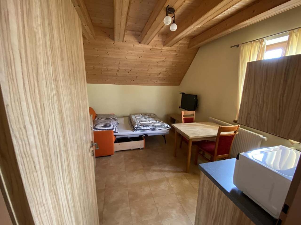 Apartmány F - chata SVOBODĚNKA Dolní Moravice Exterior foto